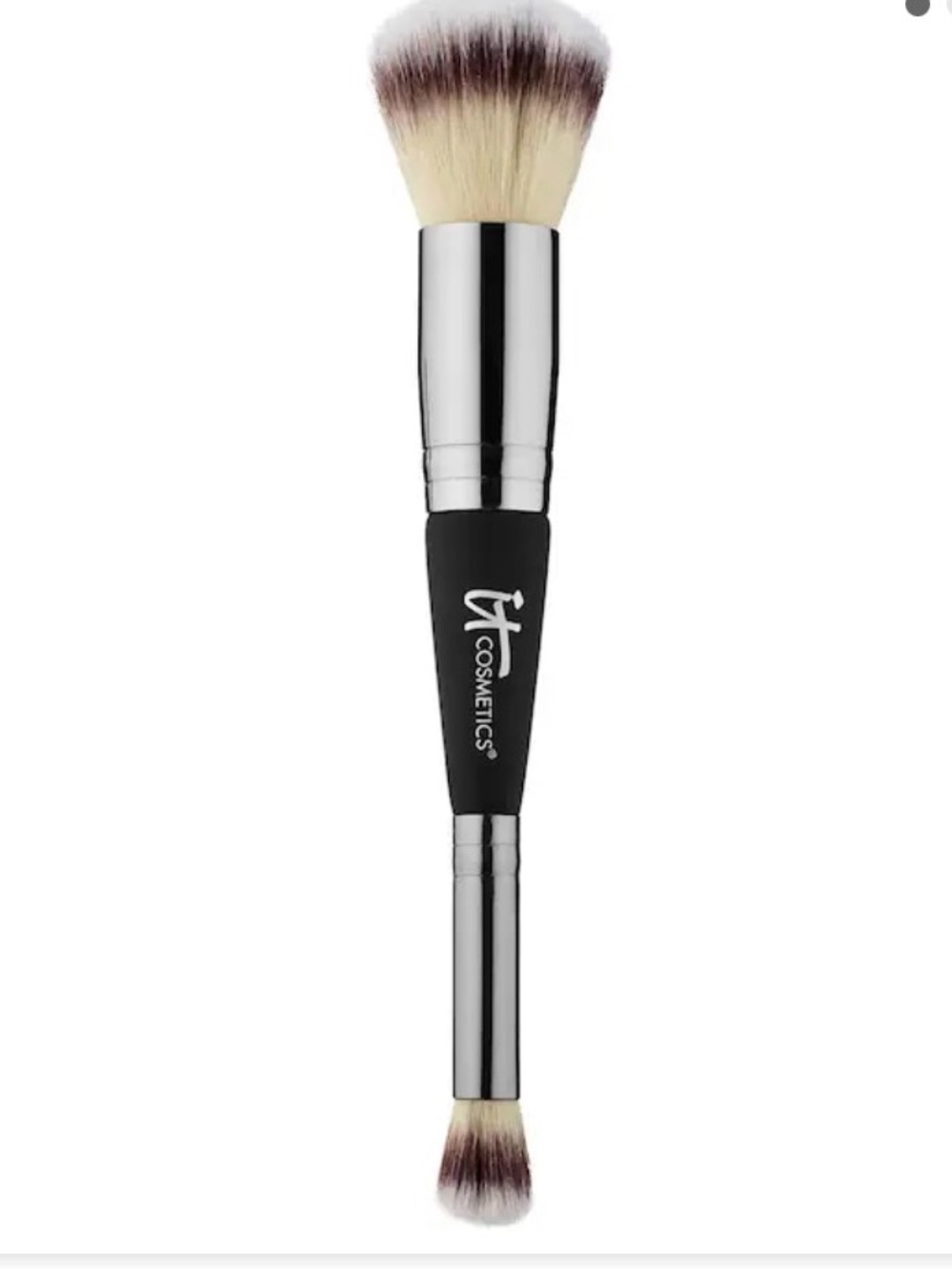 IT cosmetics Heavenly Luxe Complexion Perfection Brush